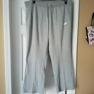 NIKE plus size sweat pants NWT